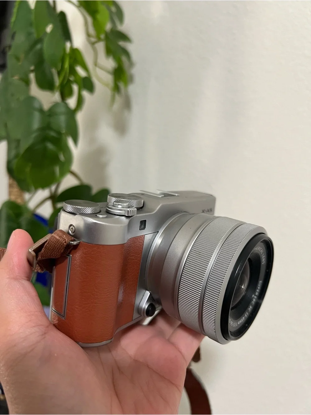 FUJIFILM X-A5 Mirrorless Digital Camera w/XC15-45mmF3.5-5.6 OIS PZ Lens - Brown
